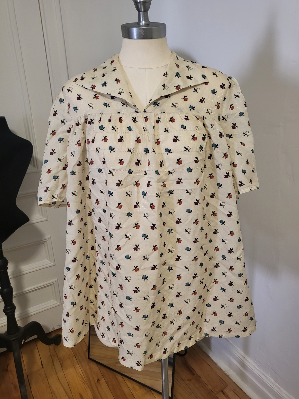 Cream Floral Print Short Sleeve Women's Top